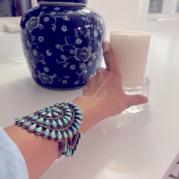 Giant 3 inches wide sterling turquoise Native American bangle. - Picture 12 of 12